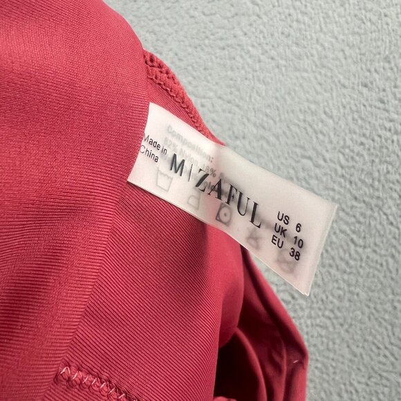 Zaful Forever Young Red Crop Top Knot Sleeveless Size Medium - Picture 4 of 5